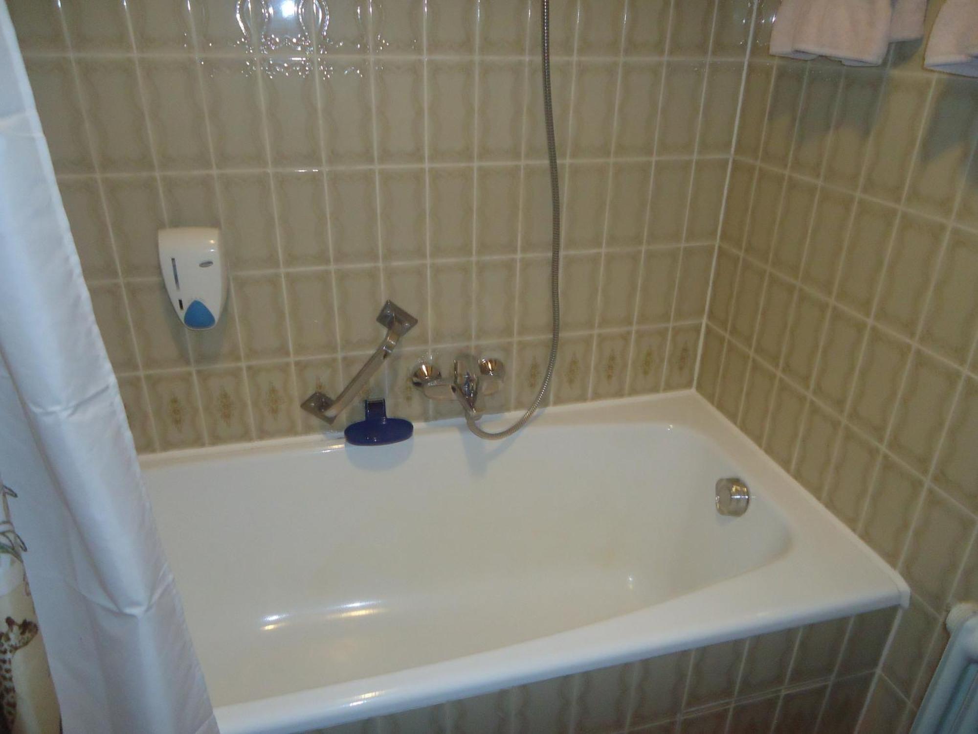 Hotel Boarding House Hohenwart Fuchstal Ruang foto